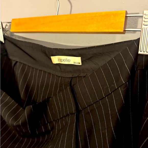 Eshakti Pinstripe Twill Suiting Wide Leg Pants - Picture 3 of 5